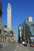 Blick durch die Bay Street zum First Canadian Place. 