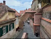 Abgang zur Unterstadt von Sibiu (RO): In der Pasajul Scărilor und den weiteren Gassen geht es deutlich gem�tlicher zu als in der attraktionsreichen Oberstadt.

🕓 13.9.2024 | 15:15 Uhr