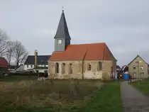 Selben, evangelische Kirche, sp�tgotischer Saalbau aus Feldsteinen aus dem 15. Jahrhundert (13.12.2024)