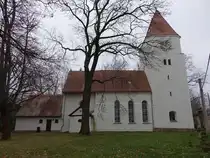 Mockau, evangelische St. Stephanus Kirche, erbaut im 12. Jahrhundert im romanischen Stil (14.12.2024)