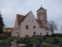 W�lpern, evangelische Dorfkirche, erbaut im 12. Jahrhundert, Wiederaufbau von 1661 bis 1664, Kirchturm neu erbaut von 1837 bis 1838 (14.12.2024)