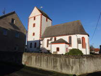 Pausitz, evangelische Kirche, Saalkirche erbaut im 14. Jahrhundert (15.12.2024)