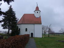 Labrun, evangelische St. Peter und Paul Kirche, erbaut 1616 (16.12.2024)