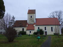 Welsau, evangelische Dorfkirche, erbaut im 13. Jahrhundert (16.12.2024)