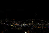 Die Landeshauptstadt Stuttgart und ihr nchtliches Lichtermehr samt Fernsehturm 02.10.2016