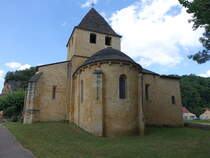 Carsac-Aillac, romanische Pfarrkirche St. Caprais, erbaut im 12. Jahrhundert, Apsis mit Kapitellen im archaisch-orientalischen Stil (22.07.2018)
