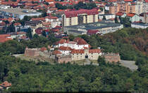 Zitadelle Brașov (RO) in der  Vogelperspektive , gesehen vom 960 Meter hohen Tmpa, dem Hausberg der Stadt.

🕓 16.9.2024 | 12:35 Uhr
