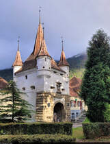 Katharinentor (Poarta Ecaterina) in Brașov (RO), vor dem markanten  BRASOV -Schriftzug auf dem Tmpa-Berg.

🕓 14.9.2024 | 17:38 Uhr