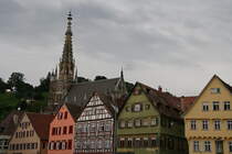 Blick auf die Huserfront im Norden des Esslinger Marktplatzes am 10.07.2024