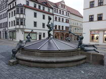 Torgau, Brunnen Narren und Musikanten am Marktplatz (17.12.2024)