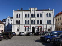 Dippoldiswalde, Sparkassengebude am Markt, erbaut 1850 (28.03.2025)