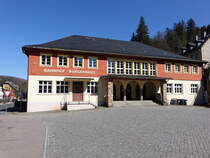 Kipsdorf, Bahnhof und Brgerhaus in der Altenberger Strae (28.03.2025)