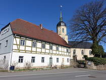 Reichstdt, Pfarrhaus und evangelische Dorfkirche (28.03.2025)