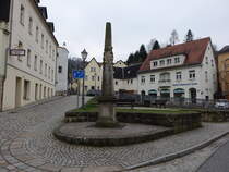 Knigstein, kurschsische Postmeilensule am Pfaffenberg (29.03.2025)