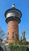 Der historische Wasserturm in Velbert wurde Anfang des 20. Jahrhunderts erbaut und dient heute als Wohnhaus. (Mrz 2025)