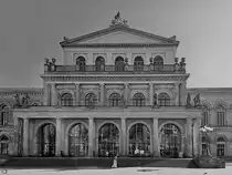Die Nieders�chsischen Staatstheater Hannover wurde im Jahr 1852 als K�nigliches Hoftheater er�ffnet. (April 2025)