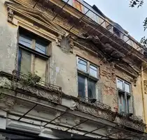 Auch das gibt es in București (RO) reichlich: br�ckelnde Hausfassaden, wie hier in der Strada Lipscani.

🕓 18.9.2024 | 14:11 Uhr