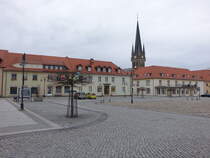 Neustadt in Sachsen, Gebude und Turm der St. Jakobi Kirche am Markt (30.03.2025)