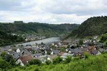 Blick auf den Ort Alken an der Mosel im Juni 2024.