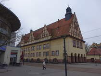 Schkeuditz, Rathaus am Rathausplatz, erbaut von 1912 bis 1913, Architekt Camillo Gnther  (12.04.2025)