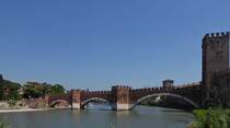 Ponte Castelvecchio ber die Adige in Verona. 05.2025
