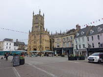 Cirencester, Pfarrkirche St. John the Baptist, erbaut von 1515 bis 1530 (26.04.2025)
