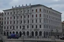 Bank Geb�ude nahe dem Canale grande in Triest.05.2025