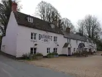 North Cerney, Hotel und Pup Bathurst Arms (26.04.2025)