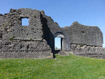 Ruine des Birdgend Castle, erbaut im 12. Jahrhundert (27.04.2025)