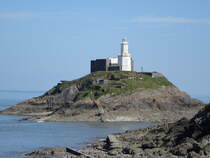 Mumbles Lighthouse an der Swansea Bay, erbaut 1794 (28.04.2025)