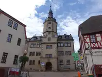 Wettin, Rathaus am Markt, erbaut 1662, umgestaltet 1878 von Otto Kilburger (13.04.2025)