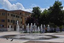 Wasserspiel auf dem Piazza Citadella in Verona. 05.2025