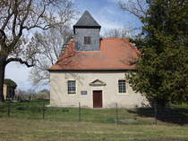 Krimpe, evangelische Kirche, einschiffiger Saalbau mit dreiseitigem Chorabschluss, erbaut 1737 (13.04.2025)