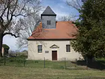 Krimpe, evangelische Kirche, einschiffiger Saalbau mit dreiseitigem Chorabschluss, erbaut 1737 (13.04.2025)