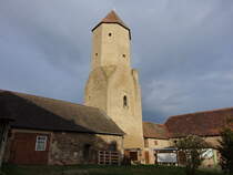 Bergfried der Burg Freckleben, erbaut um 1200 (13.04.2025)
