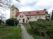 D�lau, evangelische St. Nicolai Kirche, erbaut im 12. Jahrhundert (13.04.2025)