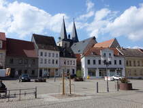 Calbe, historische Huser am Marktplatz (14.04.2025)