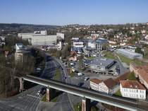 Suhl, Blick vom 80m hohen City Hotel auf den nrdlichen Teil der Stadt, April 2025