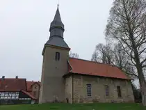 Freden, evangelische St. Laurentius Kirche, Kirchturm erbaut 1667, Langhaus erbaut 1782 (17.04.2025)