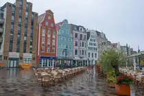 Ein stiller und regnerischer Sonntagmorgen auf dem Universit�tsplatz in der Hansestadt Rostock. Aufnahme: 8. Juni 2025.