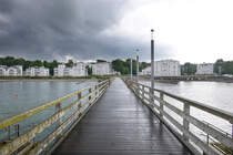 Heiligendamm - Blick von der Seebrcke auf den Ort und das Grand Hotel Heiligendamm. Aufnahme: 7. Juni 2025.
