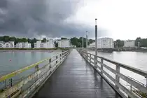 Heiligendamm - Blick von der Seebr�cke auf den Ort und das Grand Hotel Heiligendamm. Aufnahme: 7. Juni 2025.