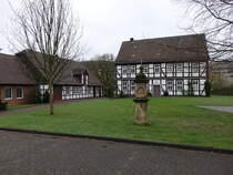 Detfurth, Fachwerkhuser in der Soltmannstrae (18.04.2025)