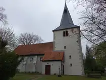 Eberholzen, evangelische St. Bartholom�us Kirche, Kirchturm 12. Jahrhundert, Langhaus erbaut 1729 (18.04.2025)