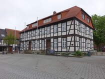 Gronau, Altes Schulhaus am Marktplatz (18.04.2025)