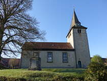 Bltum, Pfarrkirche St. Martin, verputzte Saalkirche erbaut 1502 (20.04.2025)