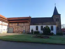 Henneckenrode, Schlo�kirche St. Joseph, erbaut 1597 (20.04.2025)