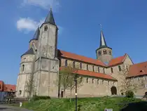 Hildesheim, Basilika St. Godehard, erbaut von 1133 bis 1172, ehemalige Benediktinerabteikirche (20.04.2025)