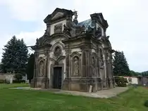 Hainewalde, barocke Gruft der Familie Kanitz-Kyaw auf dem Friedhof, erbaut 1715 (05.06.2025)