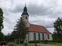 Putzkau, evangelische St. Marien Kirche, barocke Saalkirche, erbaut von 1701 bis 1704 (05.06.2025)